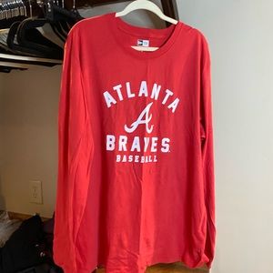 Women’s size XL Atlanta Braves red long sleeve shirt.